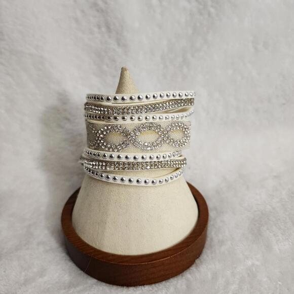 White/Silver Studded Crystal Leather Cuff - Picture 2 of 7
